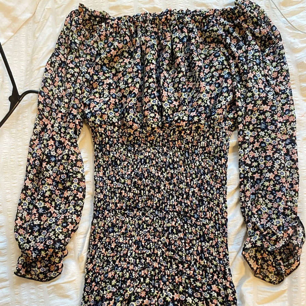 Flowery short dress